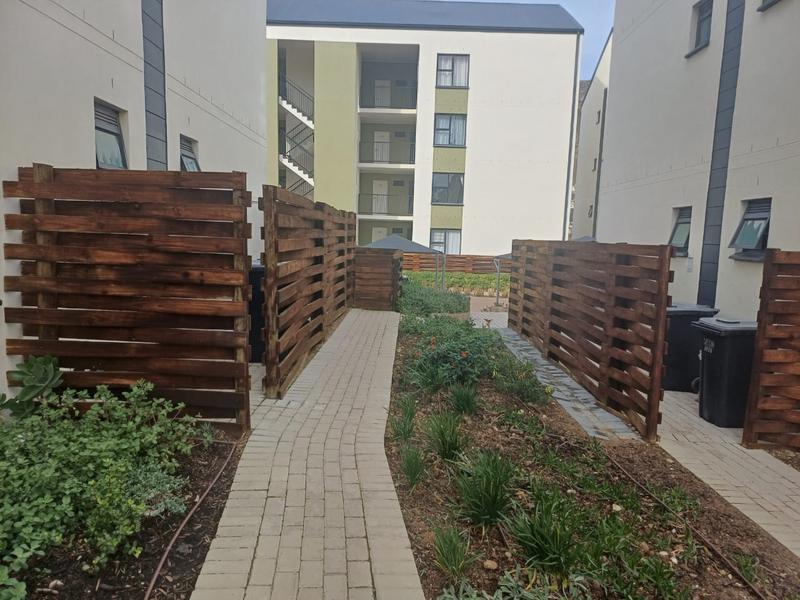 2 Bedroom Property for Sale in Gordons Bay Western Cape